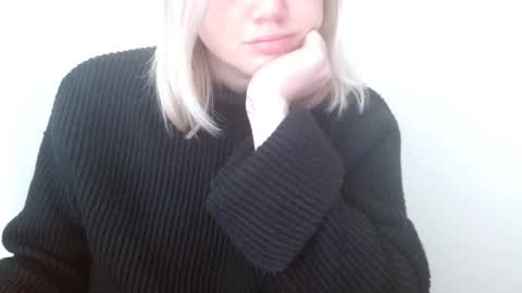 Leyla online show from April 2026 05:34:01 AM