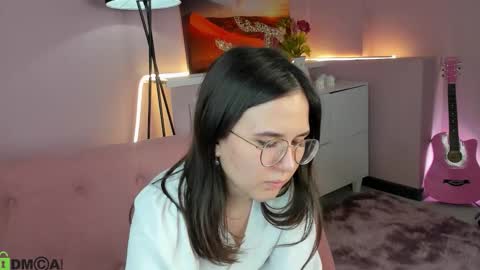 leylamirage online show from March 2026 01:51:01 PM