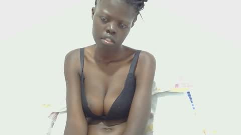 Snapshot of leylani69 chatting on May 2026 01:27:01 PM laylani69 online show from May 2026 01:27:01 PM