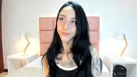 lhiamfitt online show from November 2025 06:46:02 AM