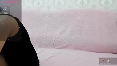 Snapshot of lia1243756 chatting on March 2025 07:08:02 AM LEANNAA online show from March 2025 07:08:02 AM