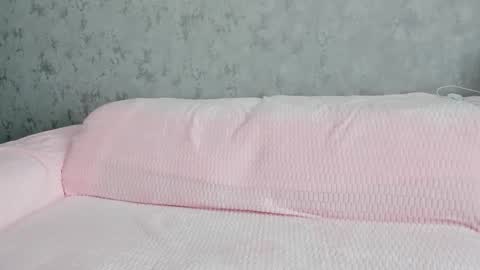 Snapshot of lia1243756 chatting on October 2025 06:41:02 AM LEANNAA online show from October 2025 06:41:02 AM