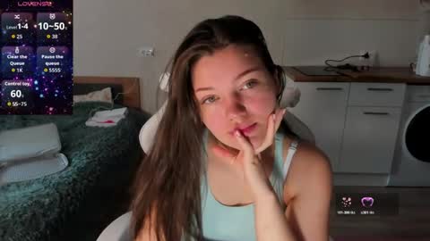 lia_2002_ online show from April 2026 09:34:02 AM