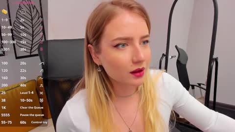 Lia online show from May 2026 02:29:01 AM