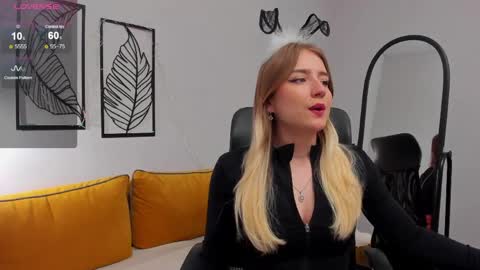 Lia online show from May 2026 02:08:01 AM
