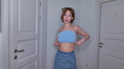 Snapshot of lia_gwen chatting on November 2025 01:34:01 PM lia_gwen online show from November 2025 01:34:01 PM