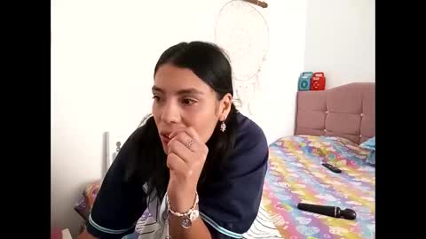 Lia online show from March 2026 06:26:01 PM