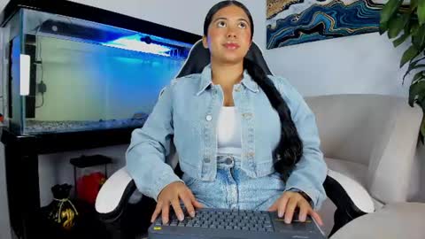 Snapshot of lia_lovelly chatting on July 2026 11:19:02 PM lia_lovelly online show from July 2026 11:19:02 PM