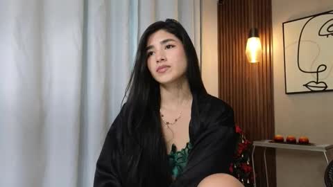 Snapshot of lia_mar_ chatting on December 2025 06:17:01 PM LIA online show from December 2025 06:17:01 PM