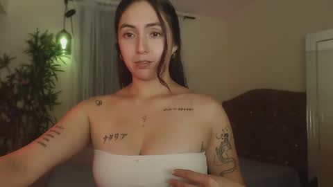 Lia  online show from February 2026 02:41:02 AM