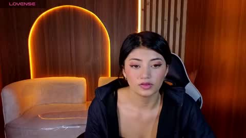 Snapshot of lia_queen_tx chatting on June 2026 03:12:01 AM Online 1400 - 2100 online show from June 2026 03:12:01 AM