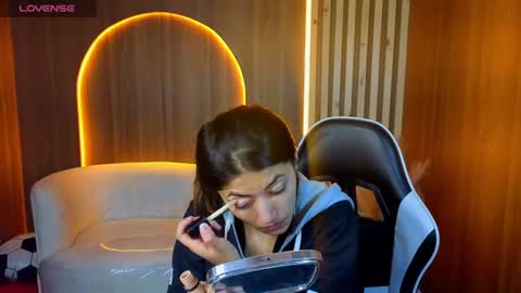 Snapshot of lia_queen_tx chatting on July 2026 03:09:02 AM Online 1400 - 2100 online show from July 2026 03:09:02 AM