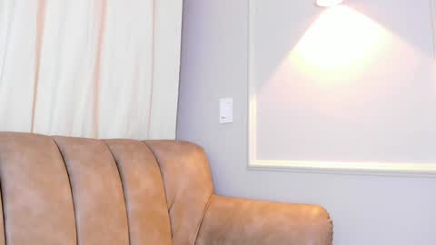 Snapshot of lia_walton__ chatting on January 2025 11:58:02 AM liz walton online show from January 2025 11:58:02 AM