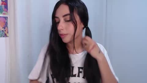 Snapshot of liaa_cute_ chatting on June 2026 02:33:02 AM lia online show from June 2026 02:33:02 AM