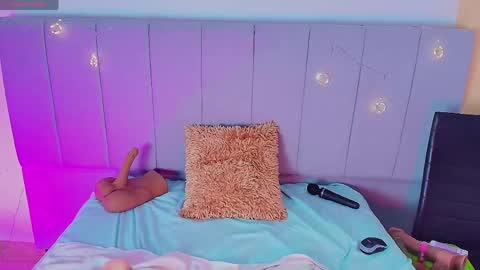 Liaa online show from April 2026 09:39:33 PM