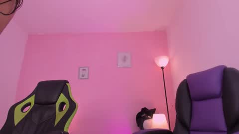 liaa moretzz online show from November 2025 03:50:02 AM