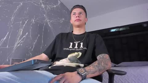 Liam Smith online show from November 2025 12:11:01 PM