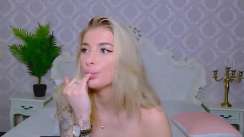 Lia online show from February 2026 04:50:01 PM