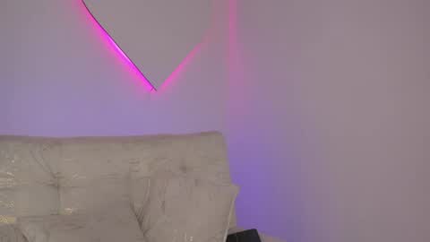 Snapshot of liacampbell__ chatting on May 2026 09:30:02 PM La online show from May 2026 09:30:02 PM