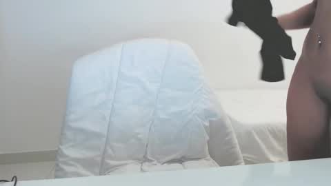 Lia Divina online show from December 2025 06:12:02 AM