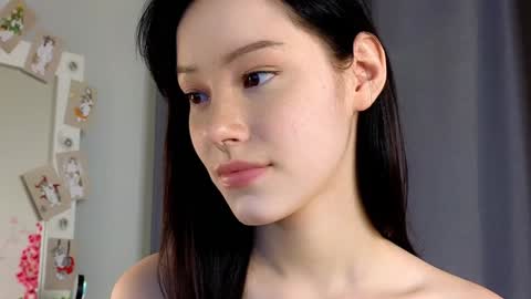 Lia  online show from December 2024 10:19:02 AM