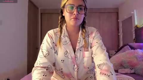 Lia  online show from July 2026 03:54:02 AM