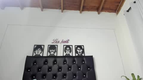 Snapshot of liakent24 chatting on December 2024 11:58:01 PM Lia Kent online show from December 2024 11:58:01 PM