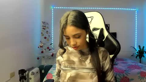 Snapshot of liakent24 chatting on December 2024 04:45:01 AM Lia Kent online show from December 2024 04:45:01 AM