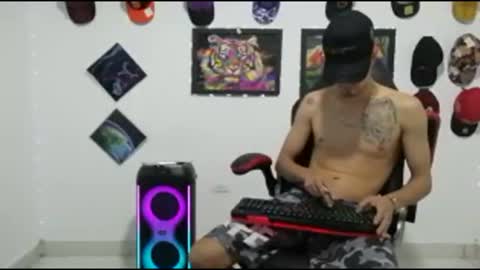 Andres online show from December 2025 10:29:01 PM