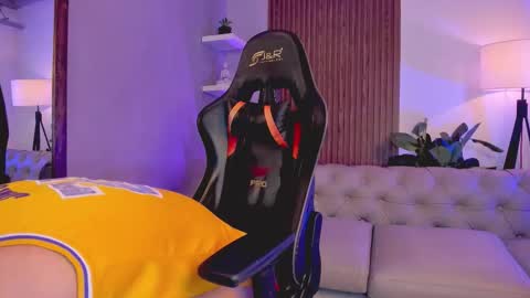 Liam Collins online show from December 2025 11:49:02 AM