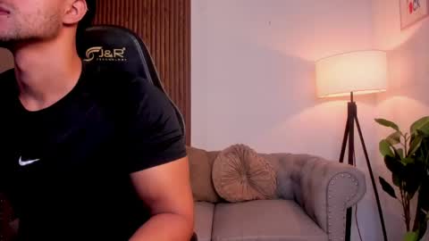 Liam Collins online show from June 2026 12:00:02 PM