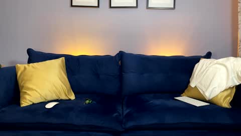 Liam online show from January 2025 12:11:01 AM