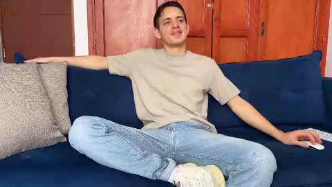 Liam online show from October 2025 02:12:01 PM