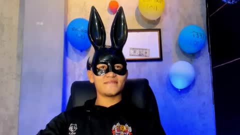 liam_knight online show from November 2025 02:00:02 AM