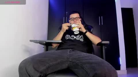 Liam online show from March 2026 12:58:02 AM