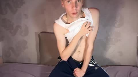 Snapshot of liam_shadow chatting on May 2026 01:19:01 PM Liam Shadow online show from May 2026 01:19:01 PM
