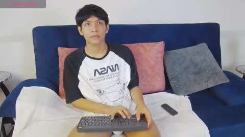 Snapshot of liam_sinclair chatting on November 2025 12:05:02 PM Liam online show from November 2025 12:05:02 PM