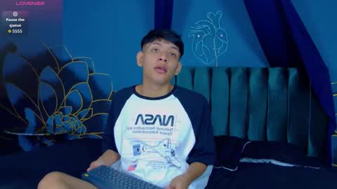 Snapshot of liam_sinclair chatting on December 2025 12:21:02 PM Liam online show from December 2025 12:21:02 PM