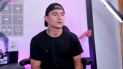 LiamDeep online show from October 2025 06:19:02 PM