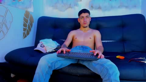 Liam online show from April 2026 10:40:02 PM