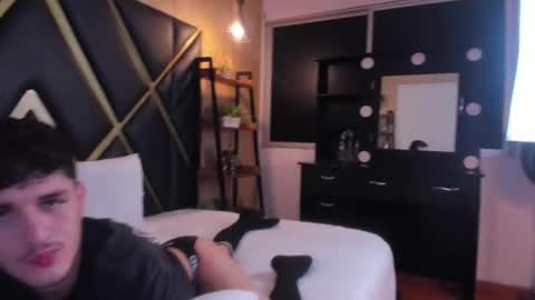 Snapshot of liammuller chatting on November 2025 10:26:01 AM liammuller online show from November 2025 10:26:01 AM