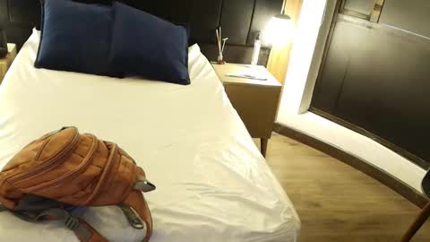 L I A M O N R O E online show from March 2026 12:09:01 PM