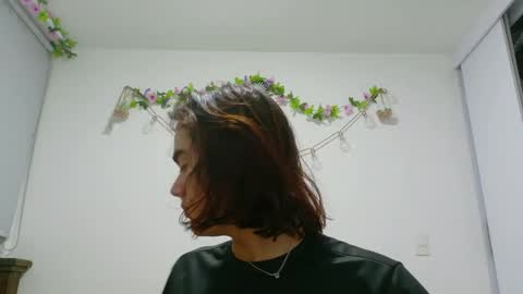 Tell me Liam online show from December 2024 04:20:01 AM