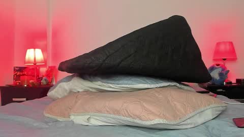 liamtrevor online show from November 2025 08:52:01 PM