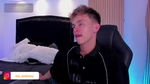 Snapshot of liamwild20 chatting on July 2026 04:28:02 AM liam online show from July 2026 04:28:02 AM