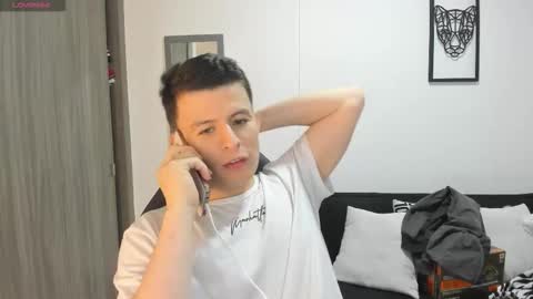 lian_eathan online show from October 2025 10:00:02 PM