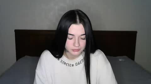 Snapshot of liana_diva chatting on January 2025 10:23:01 PM liana_diva online show from January 2025 10:23:01 PM