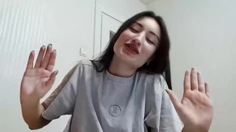 Snapshot of lianefinkel chatting on November 2025 12:49:01 PM Lia online show from November 2025 12:49:01 PM