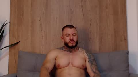 lianjones9 online show from March 2025 10:54:01 PM