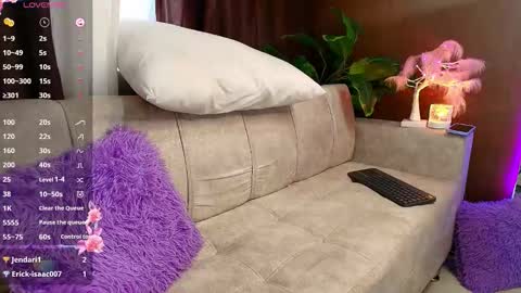 LIA online show from November 2025 01:54:02 PM